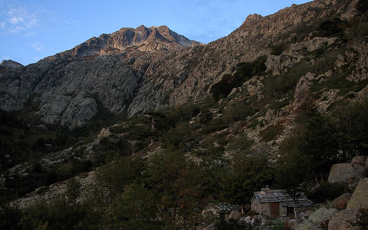 Monte Renoso above Bergeries de Tragette